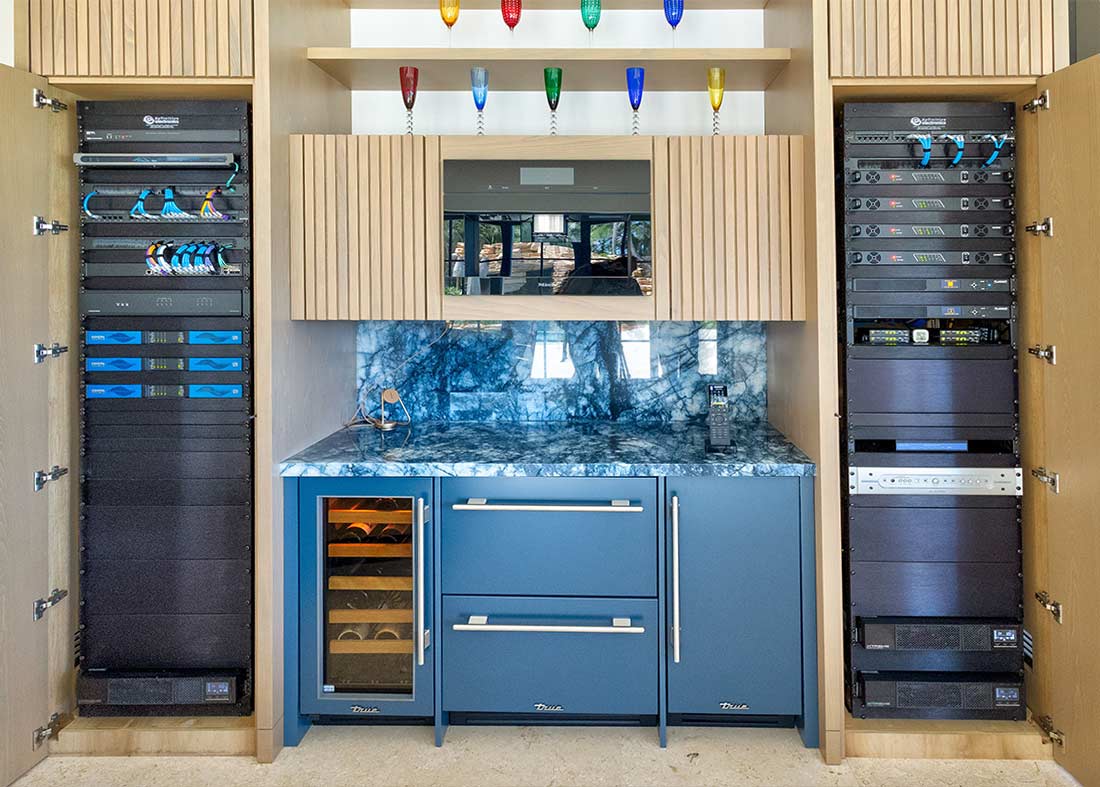 Video wall display control panel